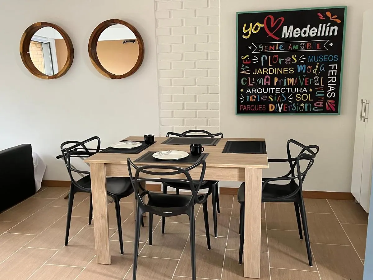 Poblado Park Apartamento-Estudio Medellín Apartman